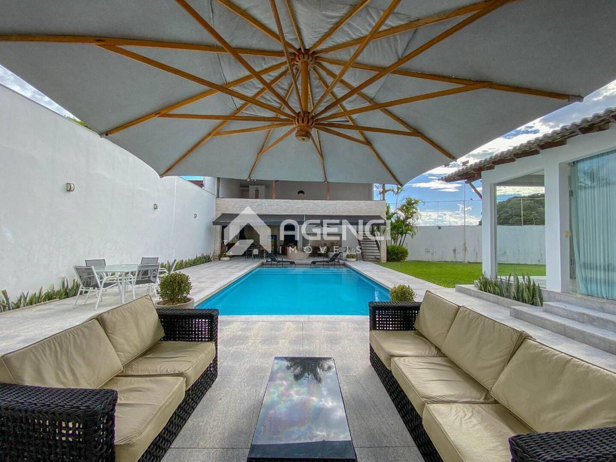 Casa, Bandeirantes (pampulha), 5 Quartos, 0 Vaga, 5 Suítes