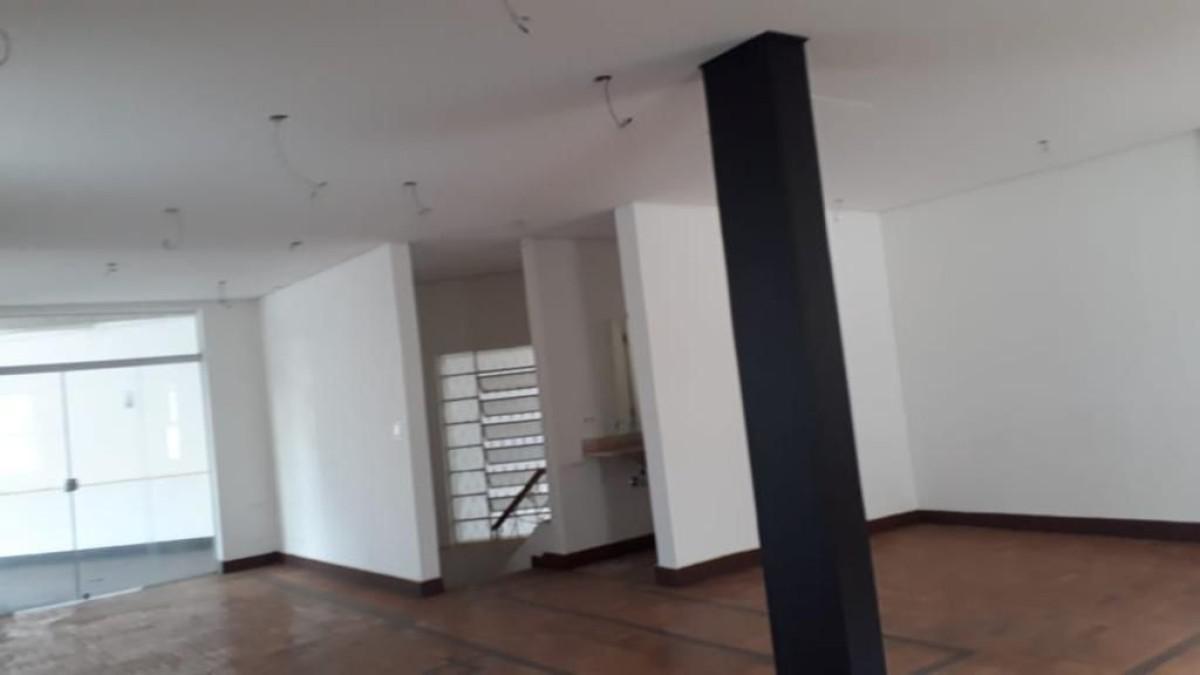 Casa Comercial, Funcionários, 3 Quartos, 0 Vaga