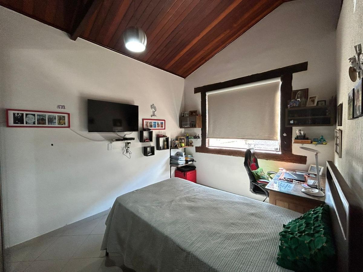 Casa, Pirajá, 4 Quartos, 4 Vagas, 2 Suítes