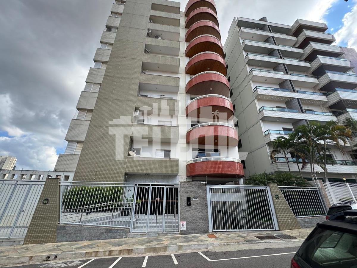 Apartamento, Centro, 4 Quartos, 2 Vagas, 1 Suíte
