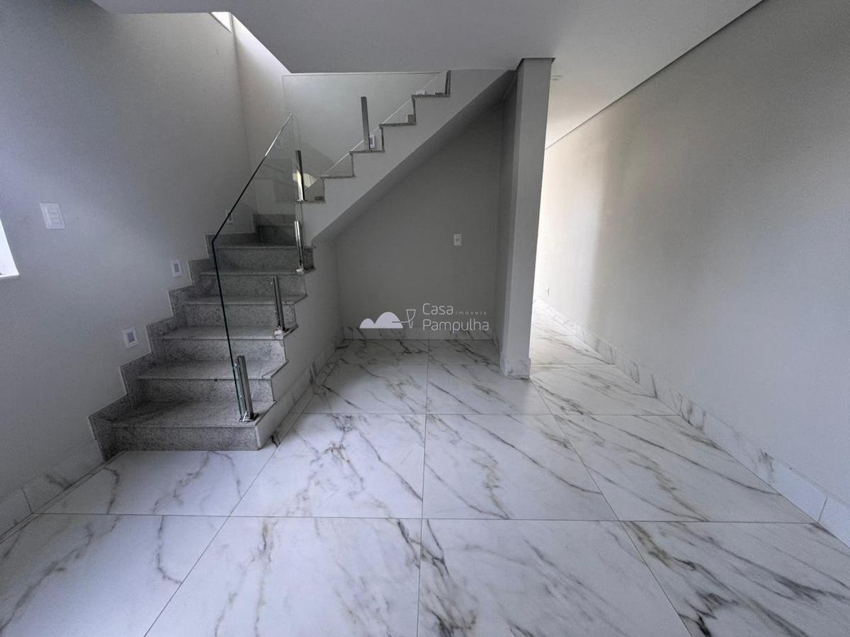 Casa, Trevo, 3 Quartos, 3 Vagas, 2 Suítes