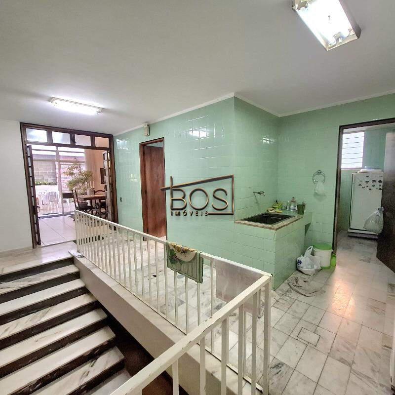 Casa, Cidade Jardim, 6 Quartos, 10 Vagas, 1 Suíte