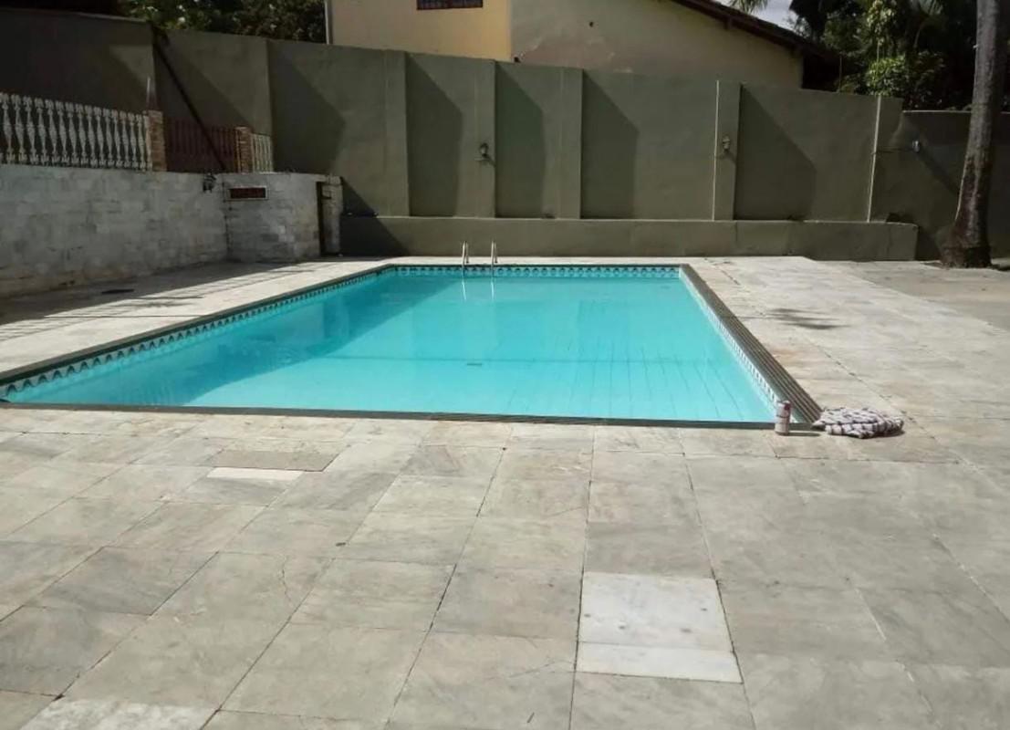 Casa, Braúnas, 5 Quartos, 0 Vaga, 3 Suítes