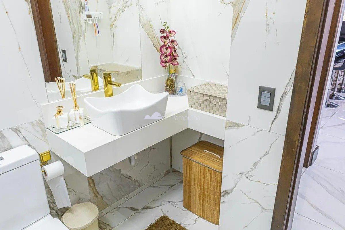 Casa, Floramar, 4 Quartos, 5 Vagas, 1 Suíte
