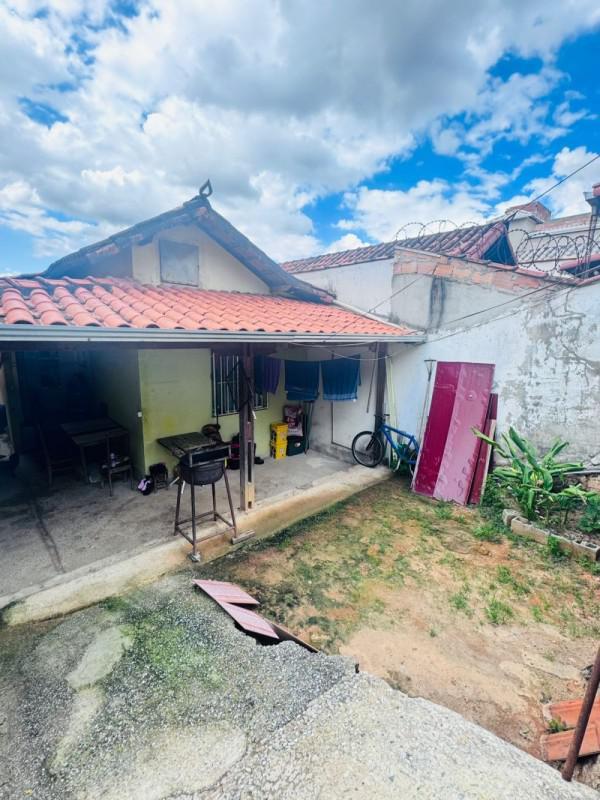 Casa, Masterville, 2 Quartos, 2 Vagas