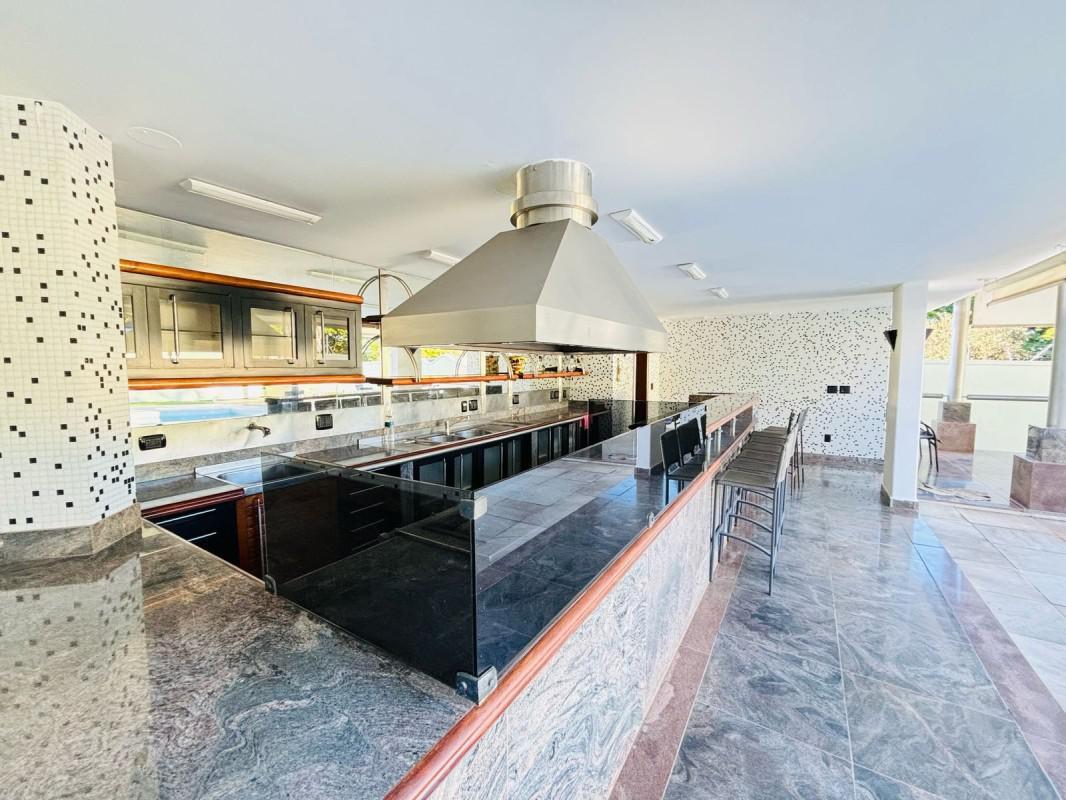 Casa, Bandeirantes (pampulha), 4 Quartos, 8 Vagas, 4 Suítes
