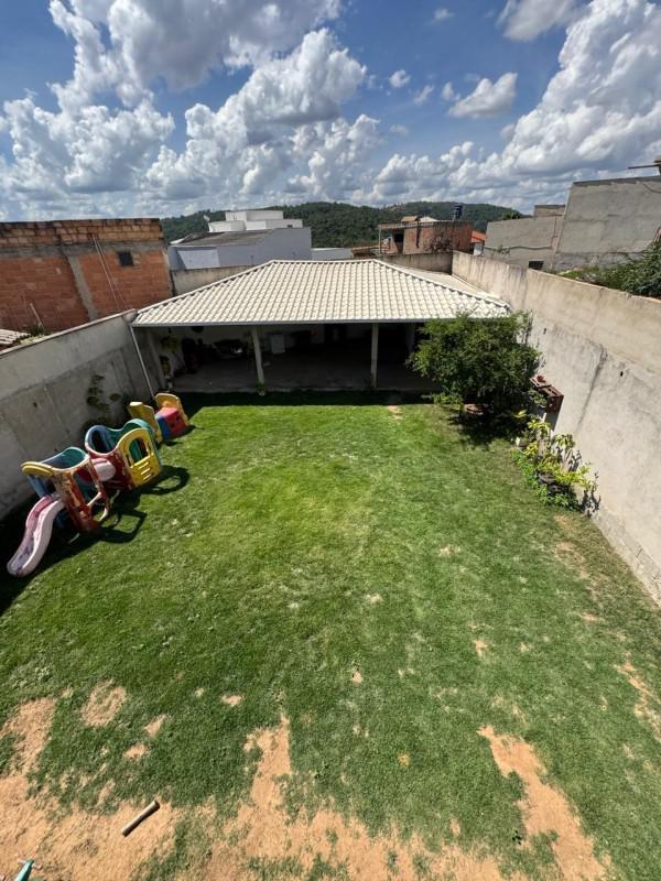 Casa, Masterville, 3 Quartos, 5 Vagas, 1 Suíte