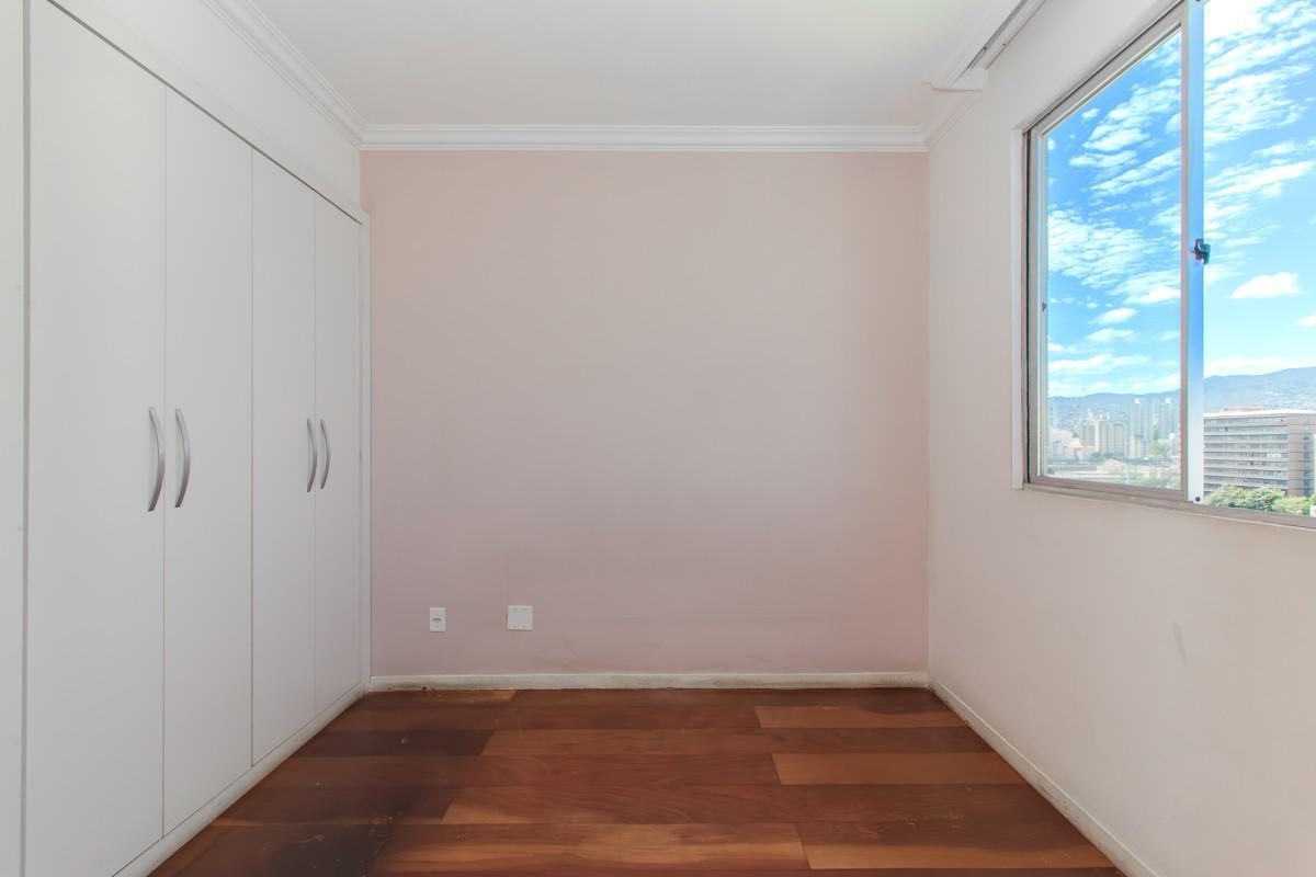 Apartamento, Floresta, 3 Quartos, 2 Vagas, 1 Suíte