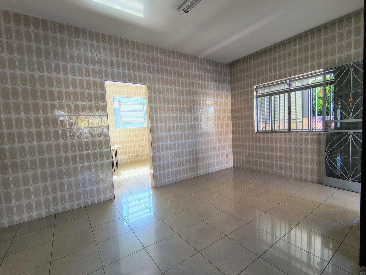 Casa Comercial, União, 0 Quarto, 2 Vagas