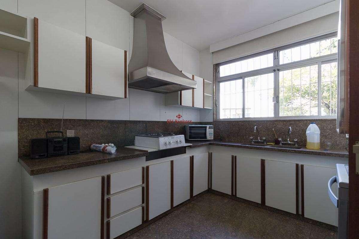 Casa, Cidade Jardim, 5 Quartos, 6 Vagas, 1 Suíte