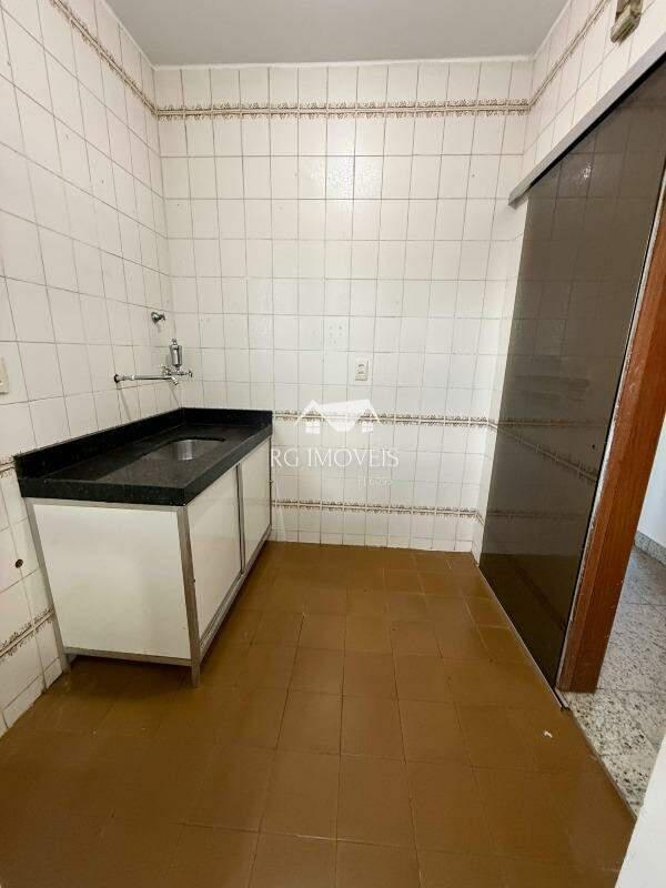 Apartamento, Barreiro, 2 Quartos, 1 Vaga