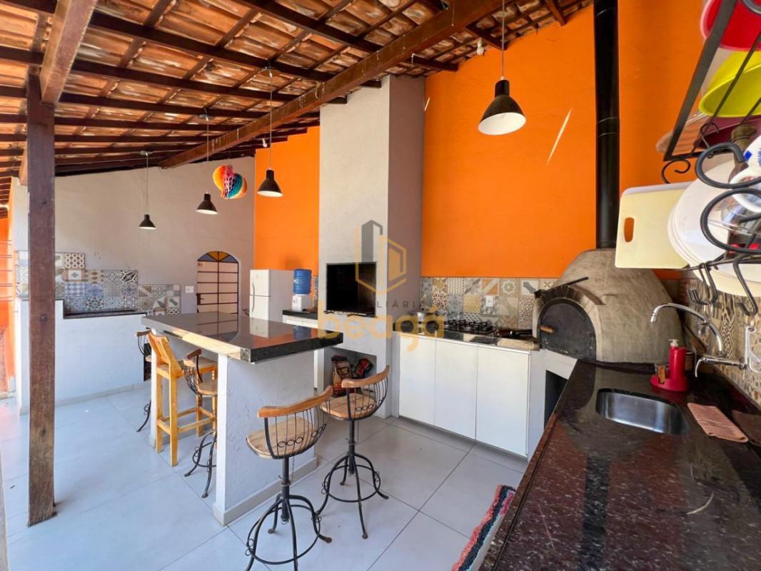 Casa, Ouro Preto, 4 Quartos, 3 Vagas, 1 Suíte