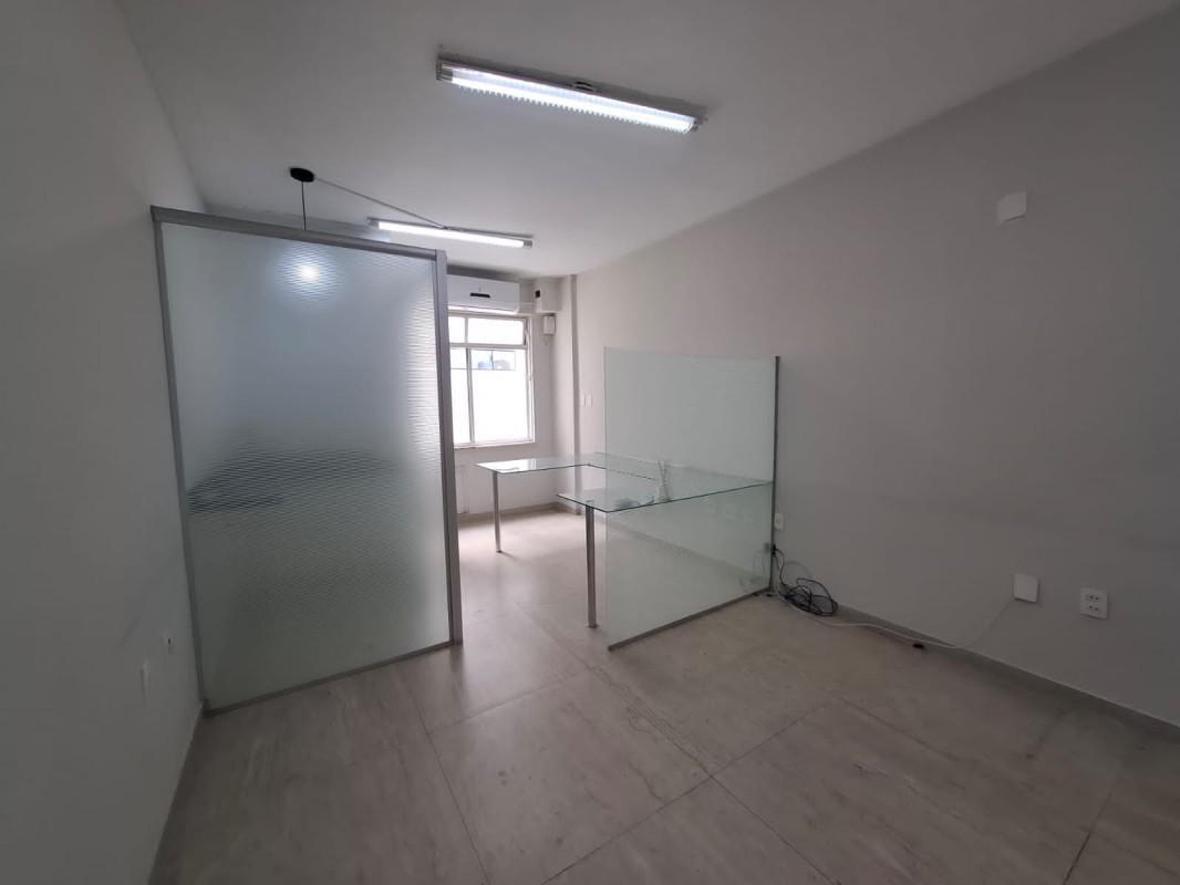 Sala, Barro Preto, 0 Quarto, 0 Vaga