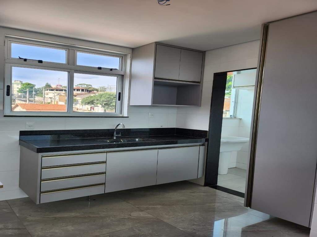 Cobertura, Santa Cruz, 4 Quartos, 2 Vagas, 2 Suítes