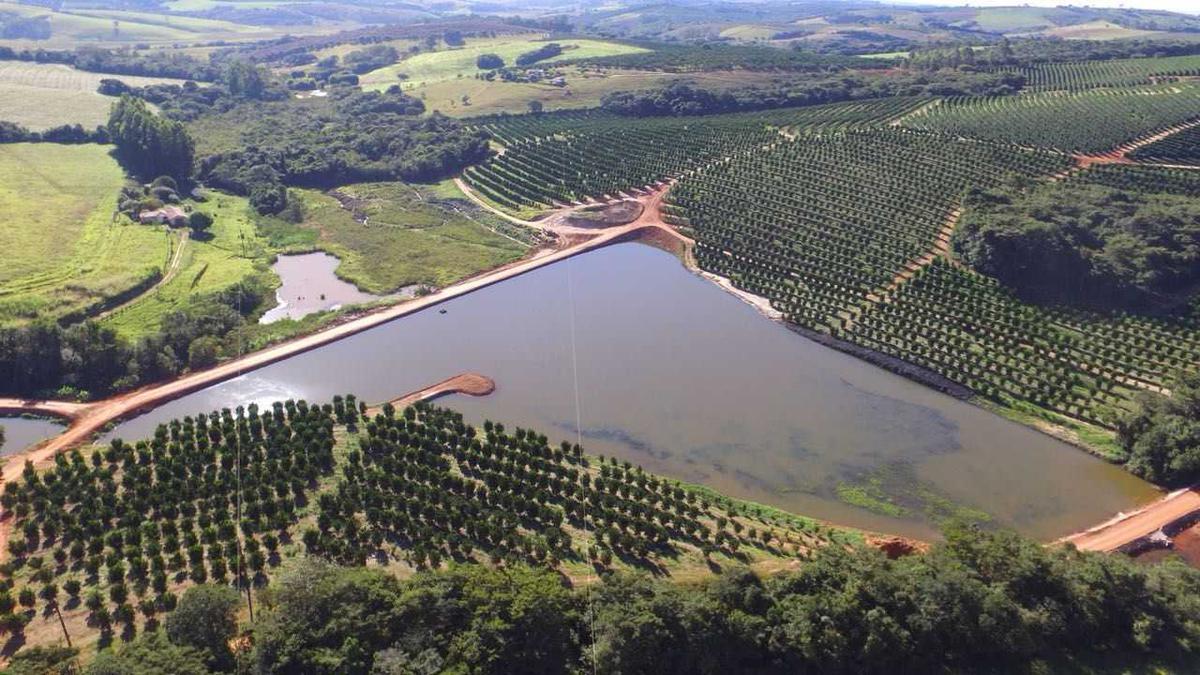 Fazenda, Zona Rural, 3 Quartos, 0 Vaga