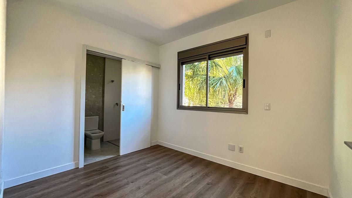 Apartamento, Cruzeiro, 4 Quartos, 4 Vagas, 2 Suítes