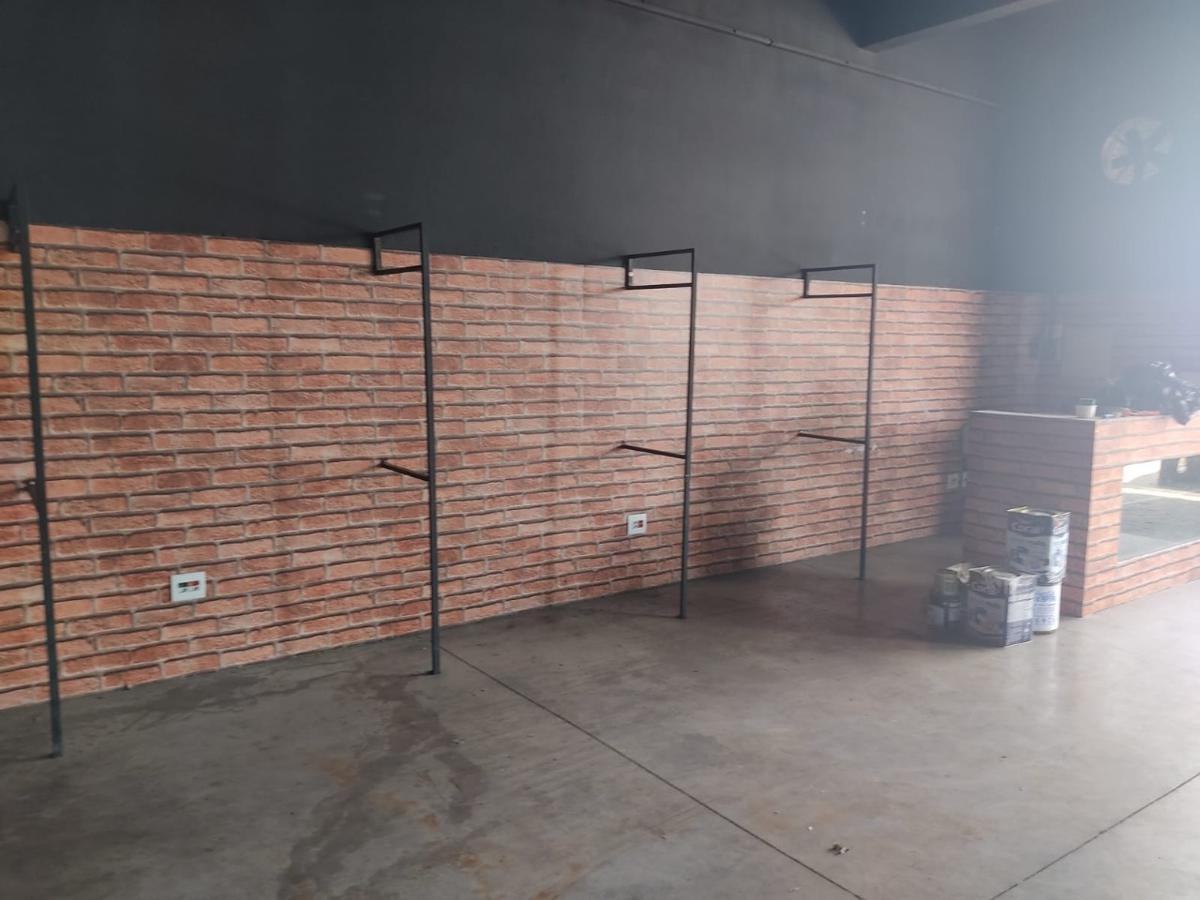 Andar, Coqueiros, 0 Quarto, 4 Vagas