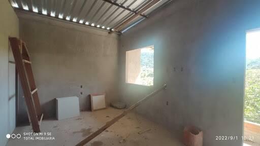 Casa, Córrego Alto, 3 Quartos, 2 Vagas, 1 Suíte
