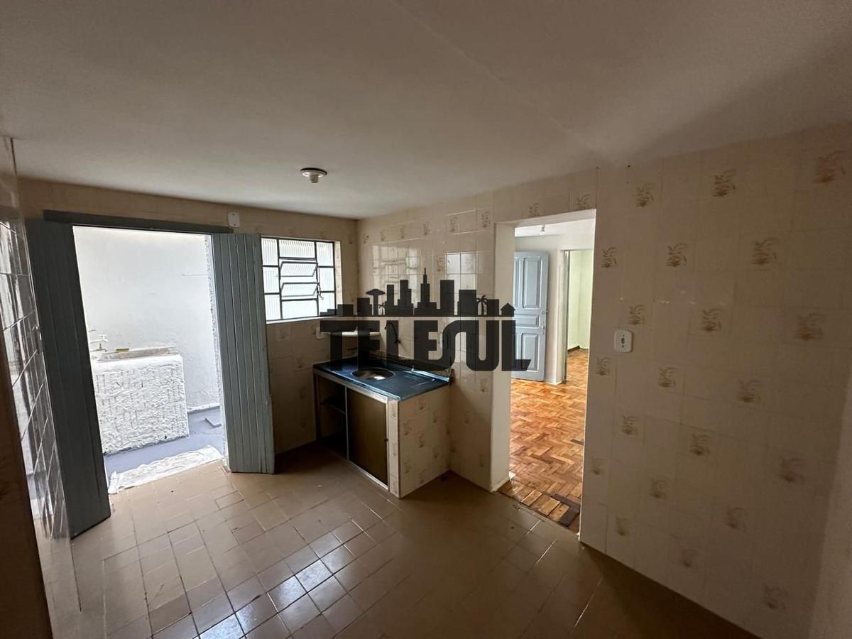 Casa, Centro, 4 Quartos, 0 Vaga