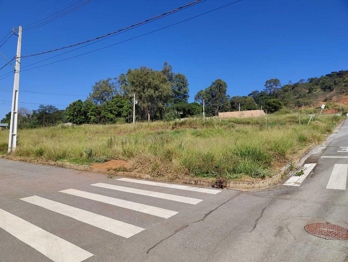 Lote, Bandeirantes, 0 Quarto, 0 Vaga