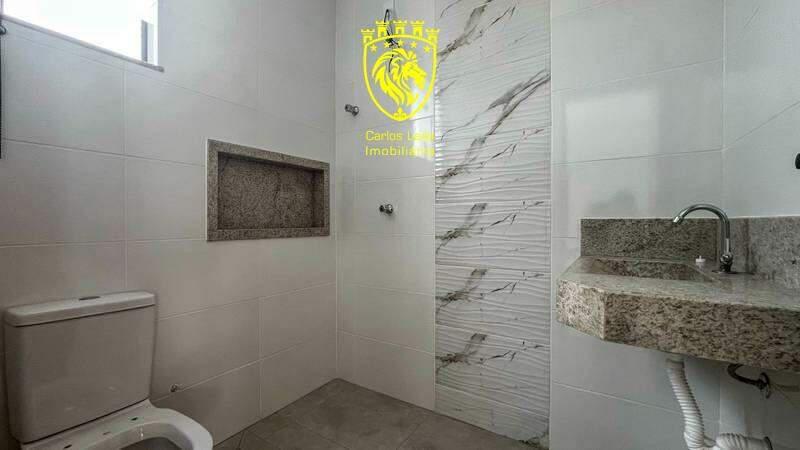 Casa, Candelária, 3 Quartos, 0 Vaga, 1 Suíte