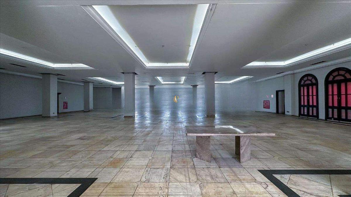Prédio, Estoril, 0 Quarto, 32 Vagas