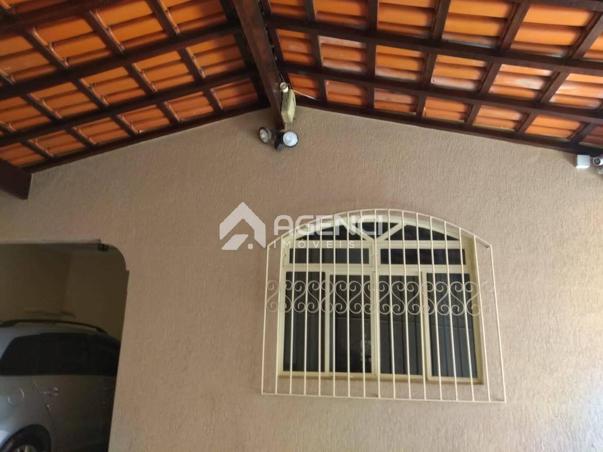 Casa, São Caetano, 4 Quartos, 0 Vaga, 0 Suíte