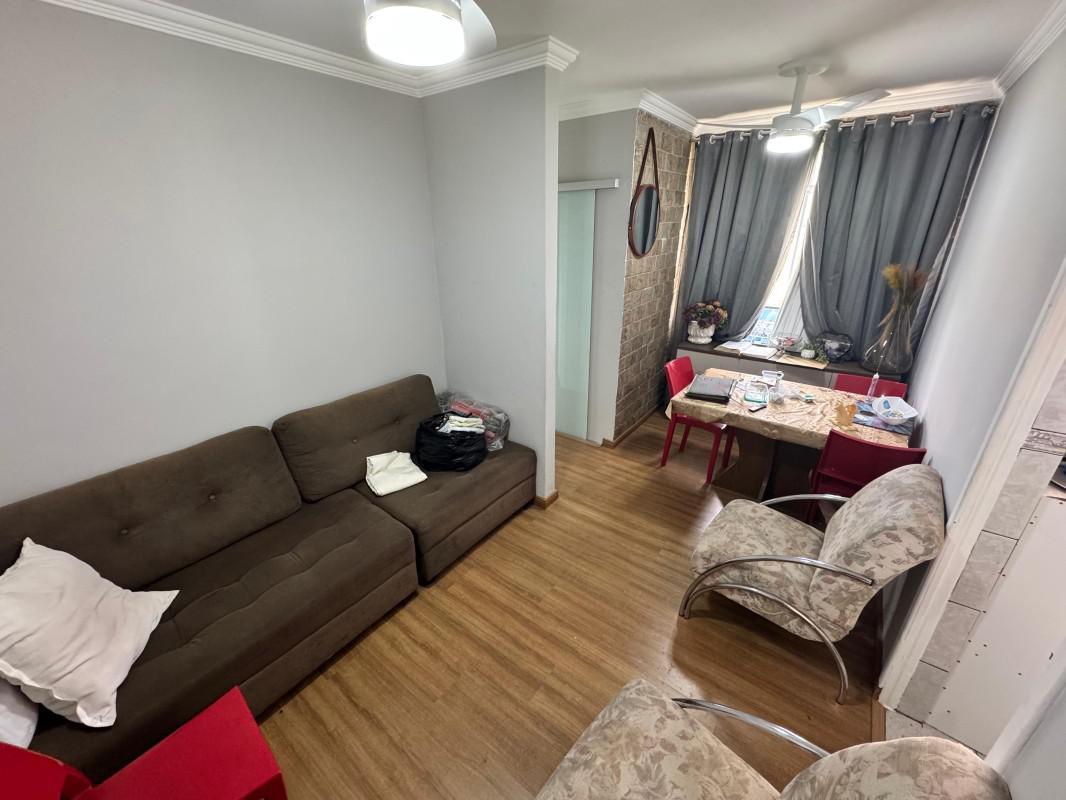 Apartamento, Tirol (barreiro), 2 Quartos, 1 Vaga