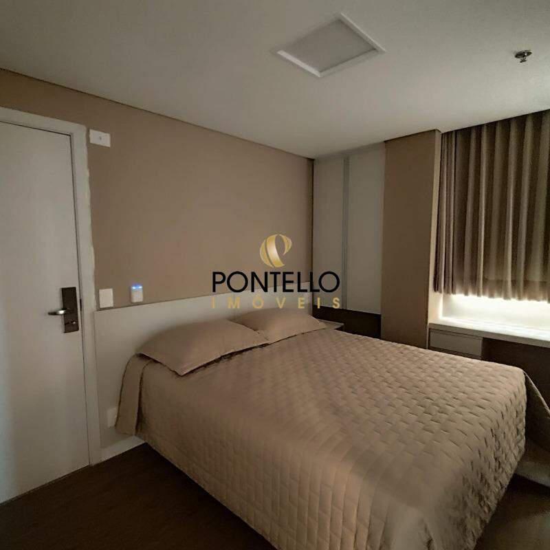 Apartamento, Estoril, 2 Quartos, 1 Vaga, 2 Suítes