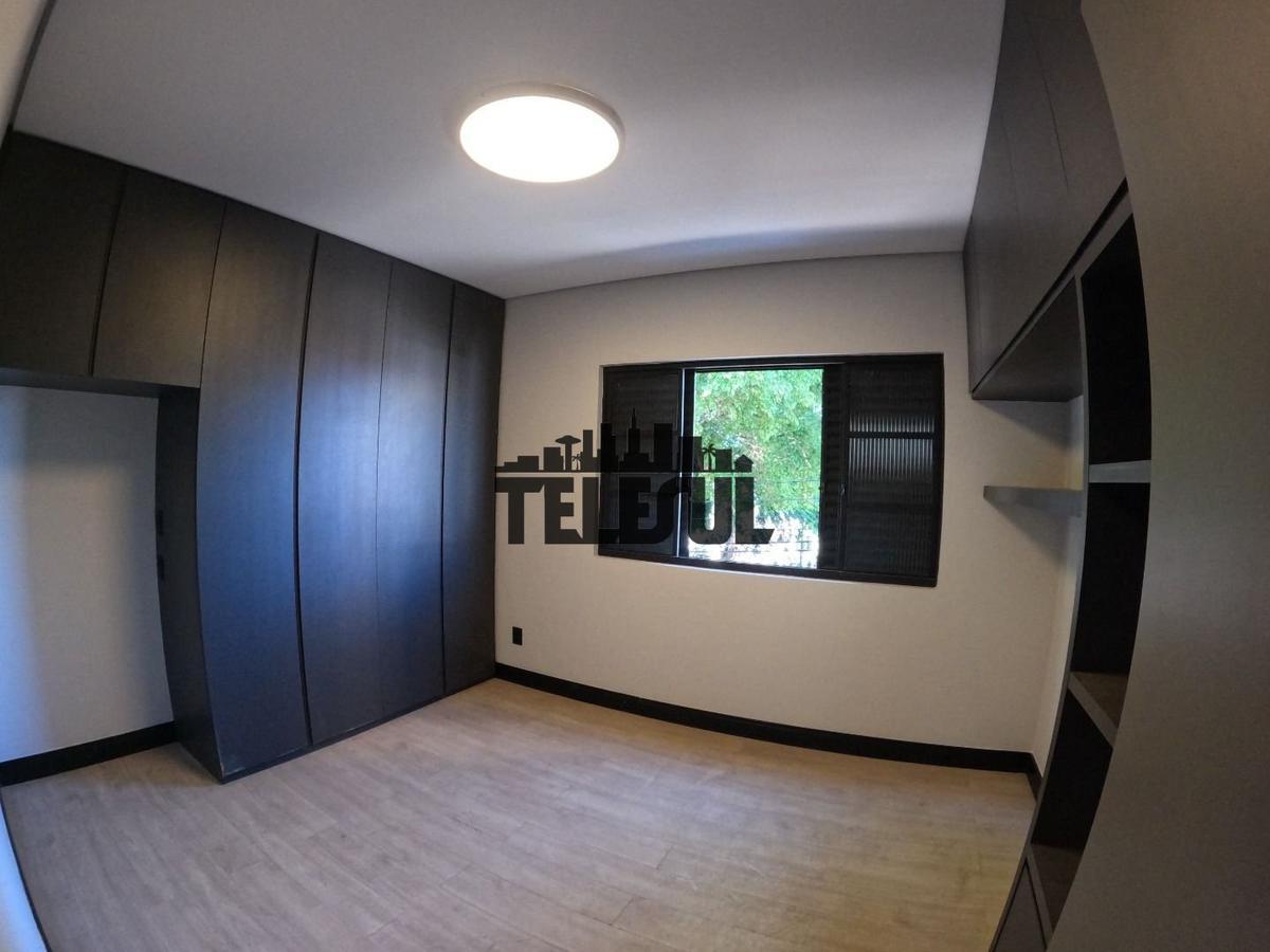 Casa, Centro, 2 Quartos, 3 Vagas, 1 Suíte