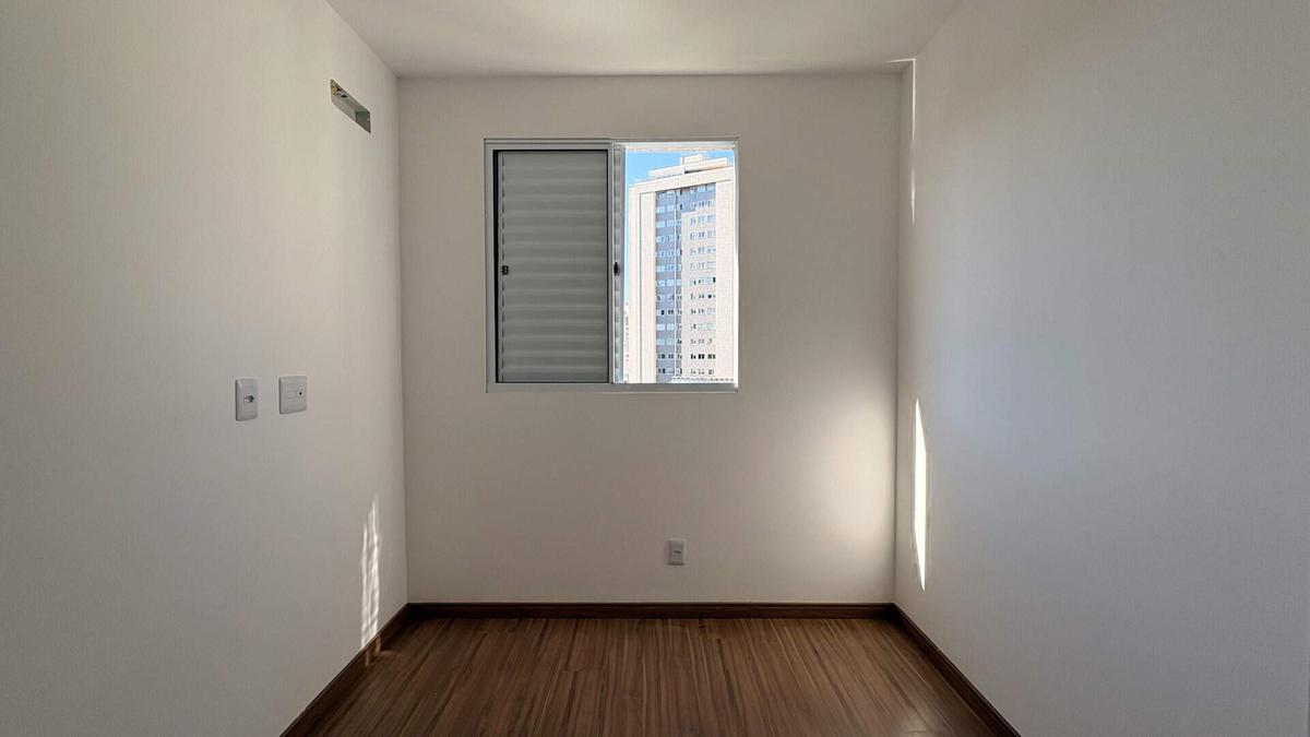 Apartamento, Vila Paris, 2 Quartos, 2 Vagas, 1 Suíte