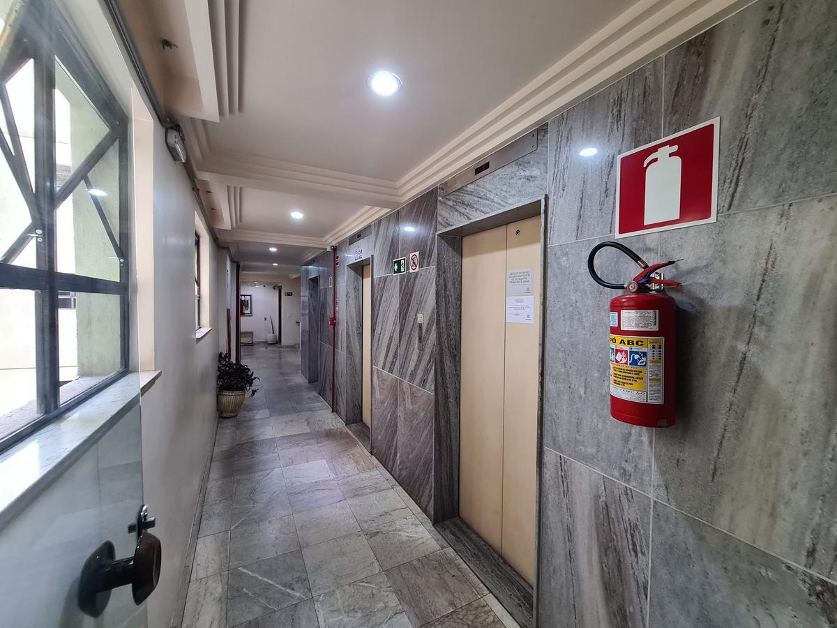 Sala, Barro Preto, 0 Quarto, 1 Vaga