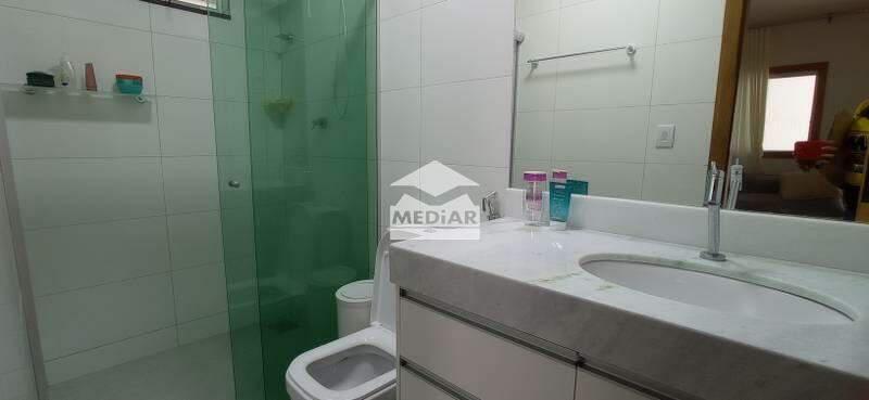 Casa, Colégio Batista, 5 Quartos, 2 Vagas, 2 Suítes