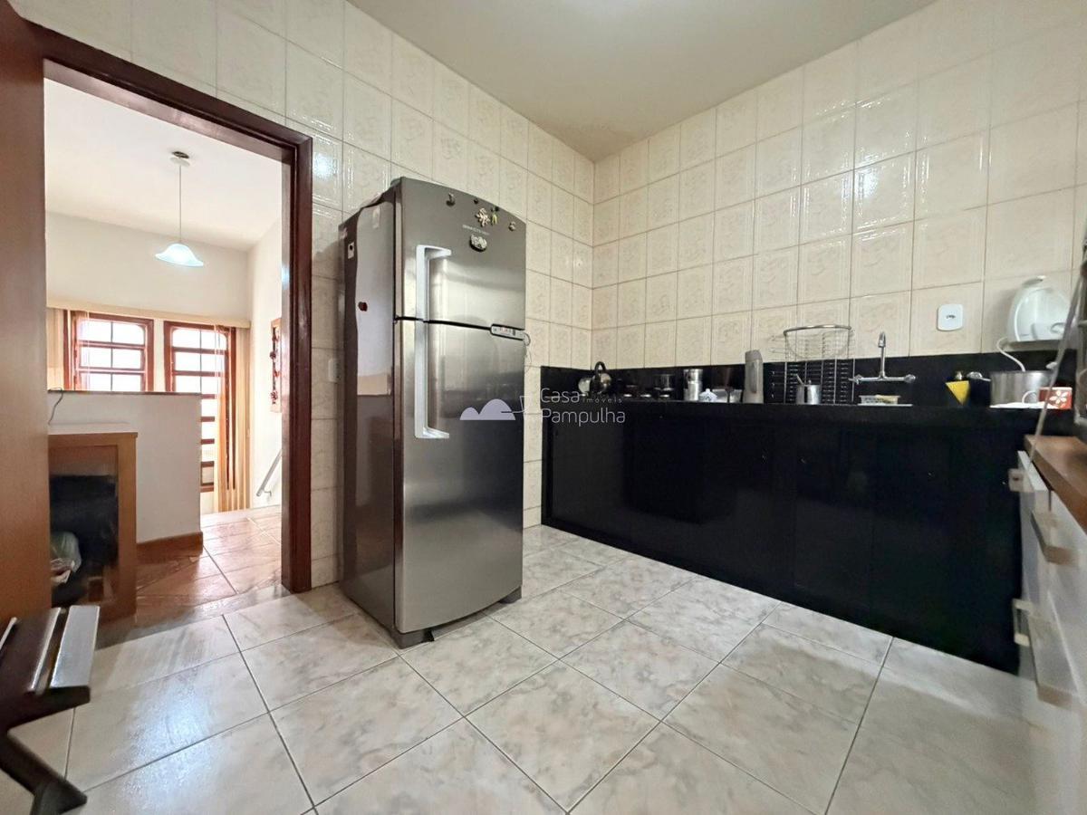 Casa, Floramar, 3 Quartos, 2 Vagas, 2 Suítes