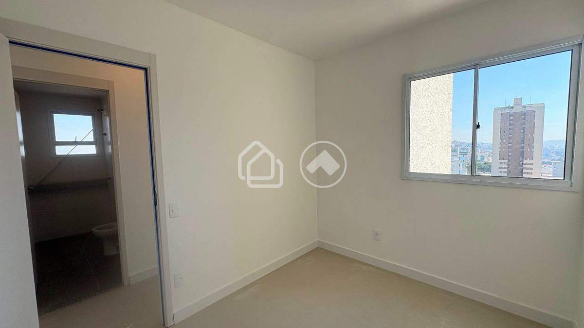 Apartamento, Estoril, 3 Quartos, 1 Vaga, 1 Suíte