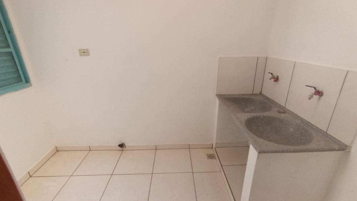 Casa, Centro, 3 Quartos, 0 Vaga