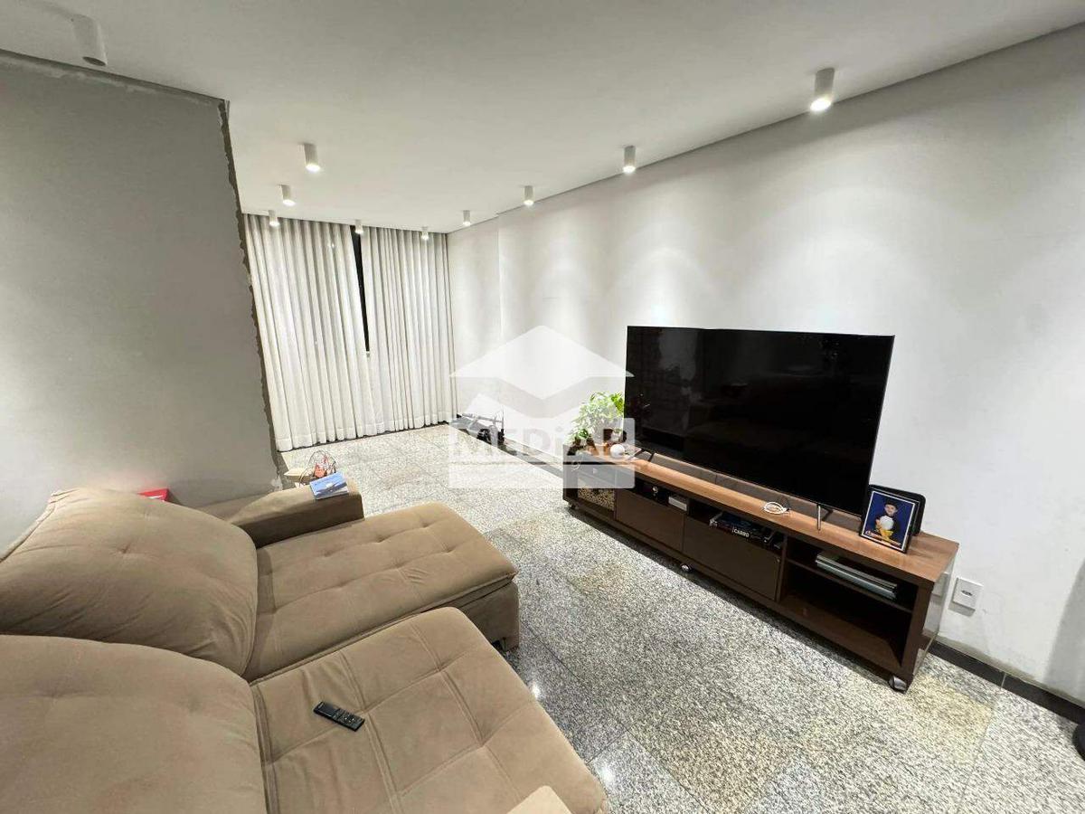 Apartamento, Castelo, 3 Quartos, 1 Vaga, 1 Suíte