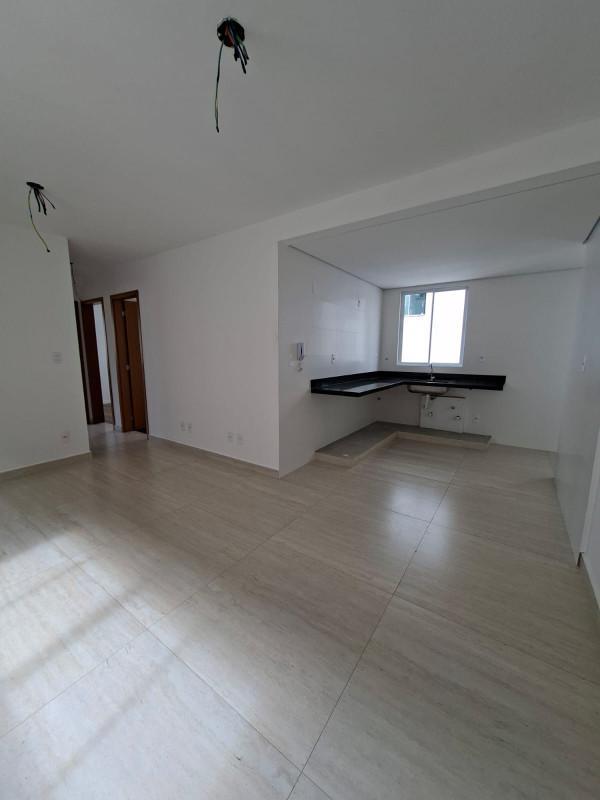 Apartamento, Santa Cruz (barreiro), 3 Quartos, 1 Vaga, 1 Suíte