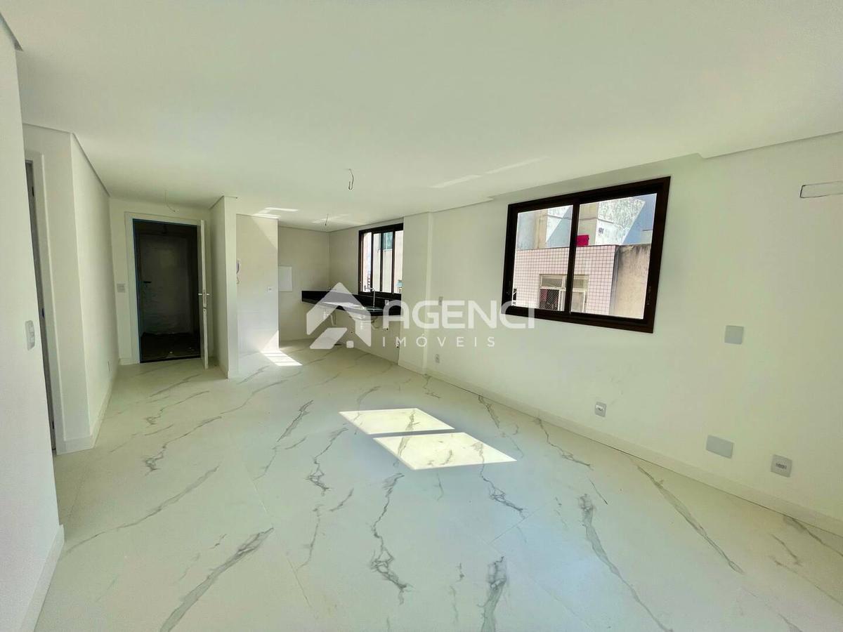 Apartamento, Paquetá, 2 Quartos, 0 Vaga, 1 Suíte