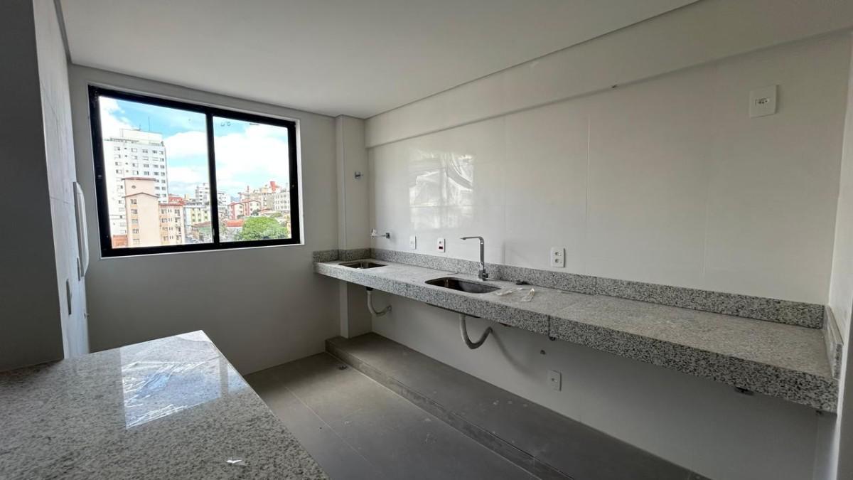 Apartamento, Sagrada Família, 3 Quartos, 2 Vagas, 1 Suíte
