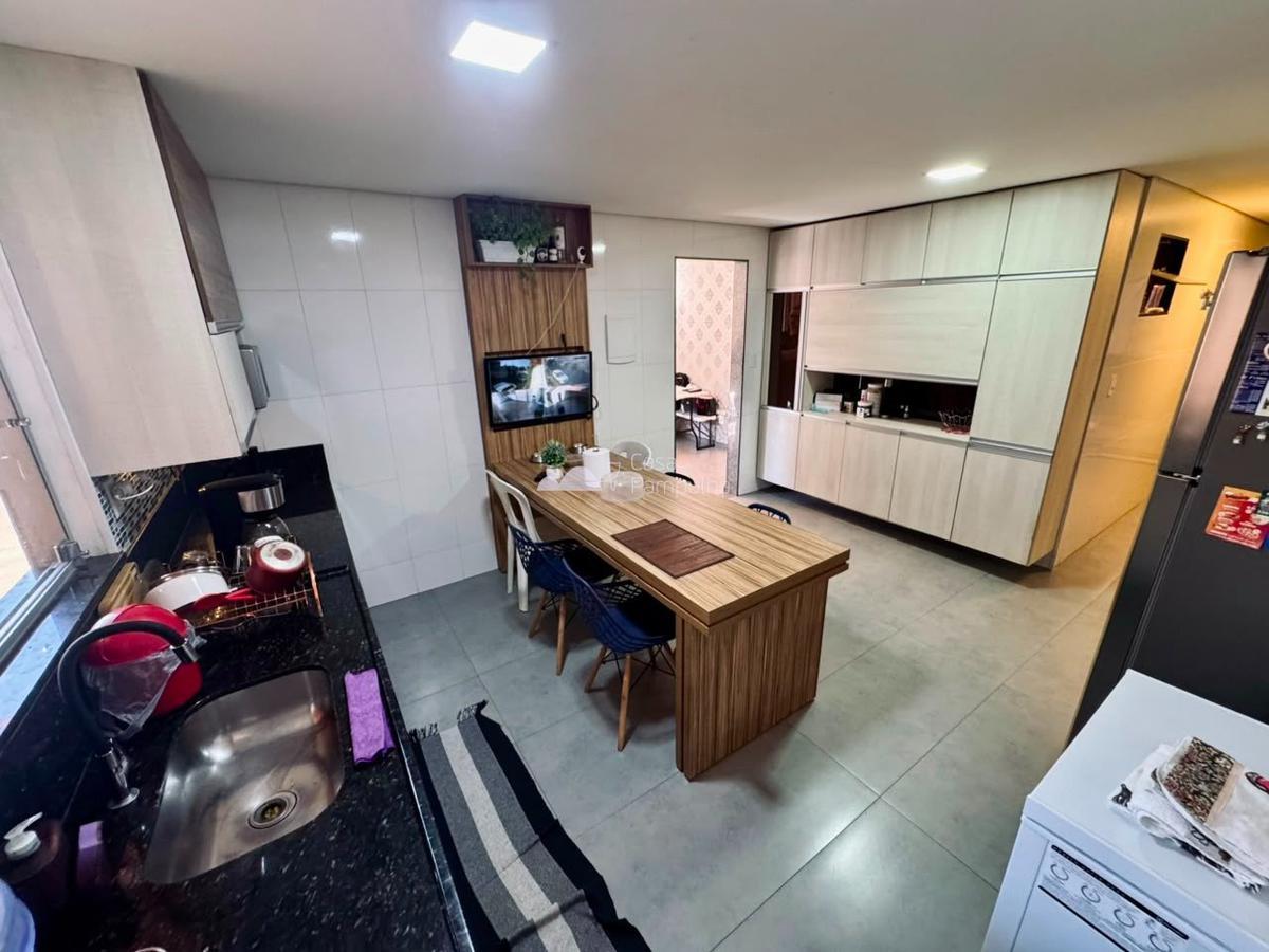 Casa, Rio Branco, 2 Quartos, 4 Vagas