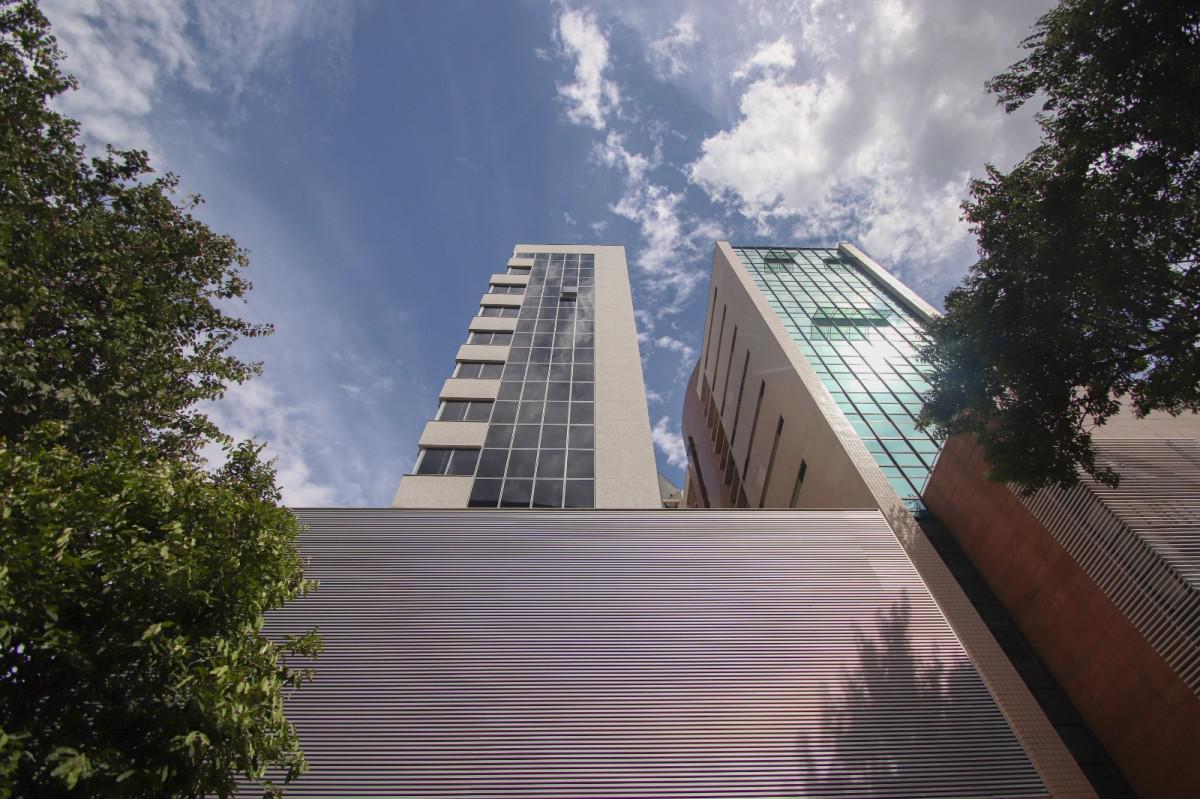 Sala, Savassi, 0 Quarto, 4 Vagas