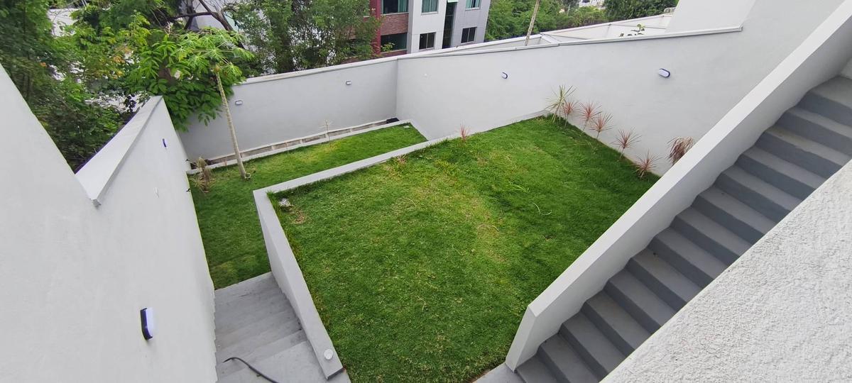 Casa, Alto Serenata, 3 Quartos, 2 Vagas, 1 Suíte