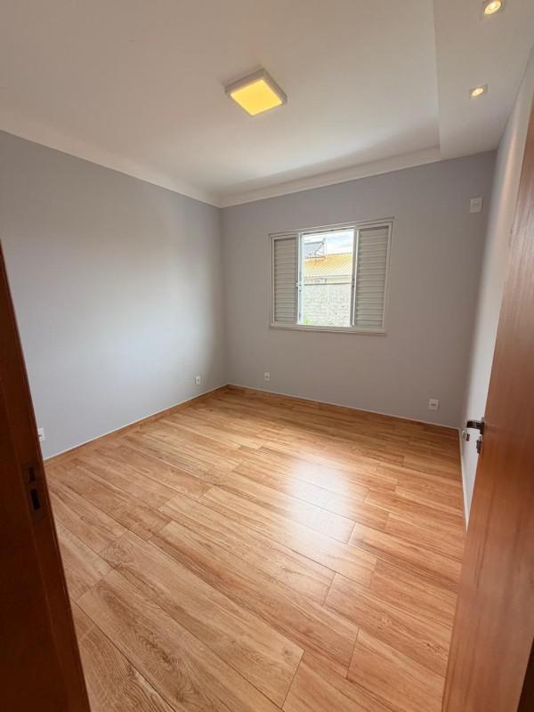 Casa, Vila Paiva, 3 Quartos, 4 Vagas, 2 Suítes