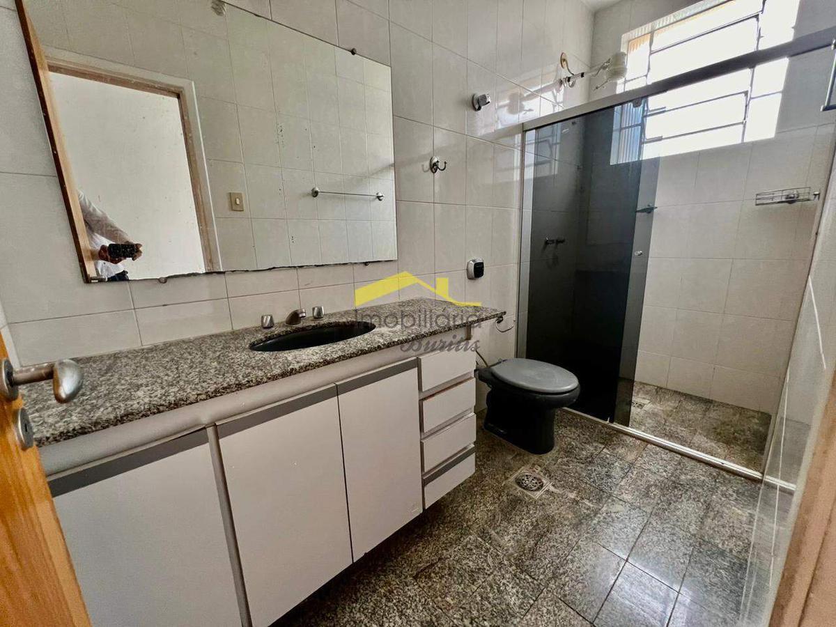 Casa, Jardim América, 3 Quartos, 3 Vagas, 1 Suíte