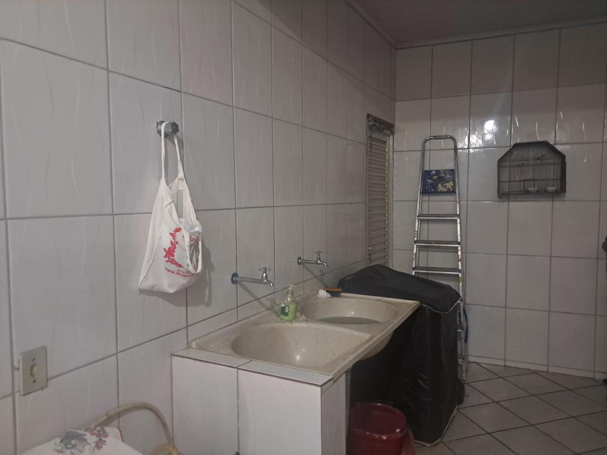 Casa, Santa Mônica, 3 Quartos, 2 Vagas, 2 Suítes