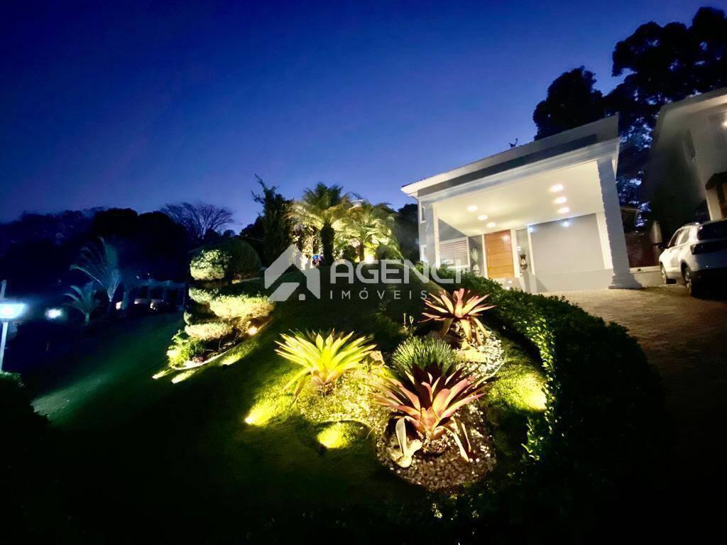 Casa, Trevo, 4 Quartos, 0 Vaga, 3 Suítes