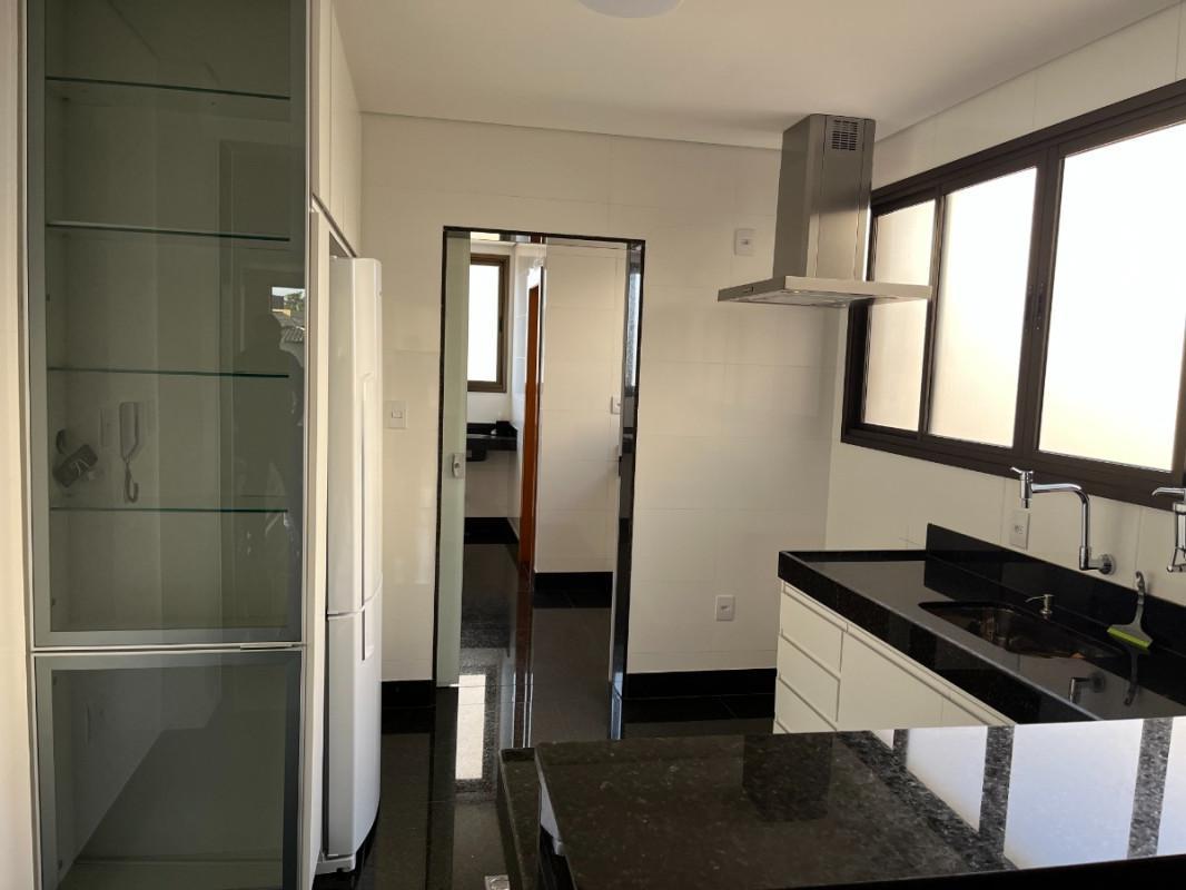 Apartamento, Castelo, 4 Quartos, 3 Vagas, 3 Suítes