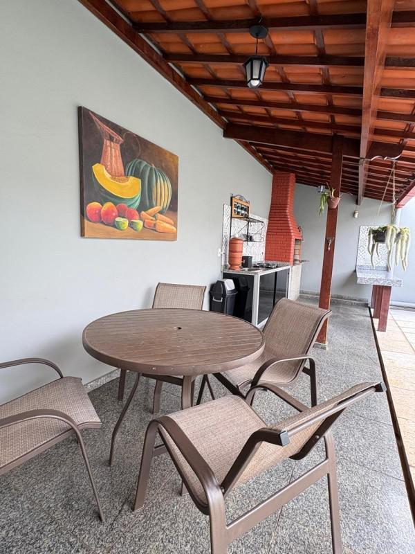 Casa, Tirol, 3 Quartos, 5 Vagas, 1 Suíte