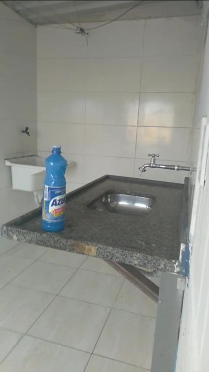 Quitinete, Glória, 1 Quarto, 0 Vaga